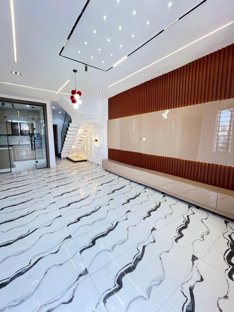 2 Bedroom Serviced House for Sale in Maryland, Ikeja | ₦140 Million