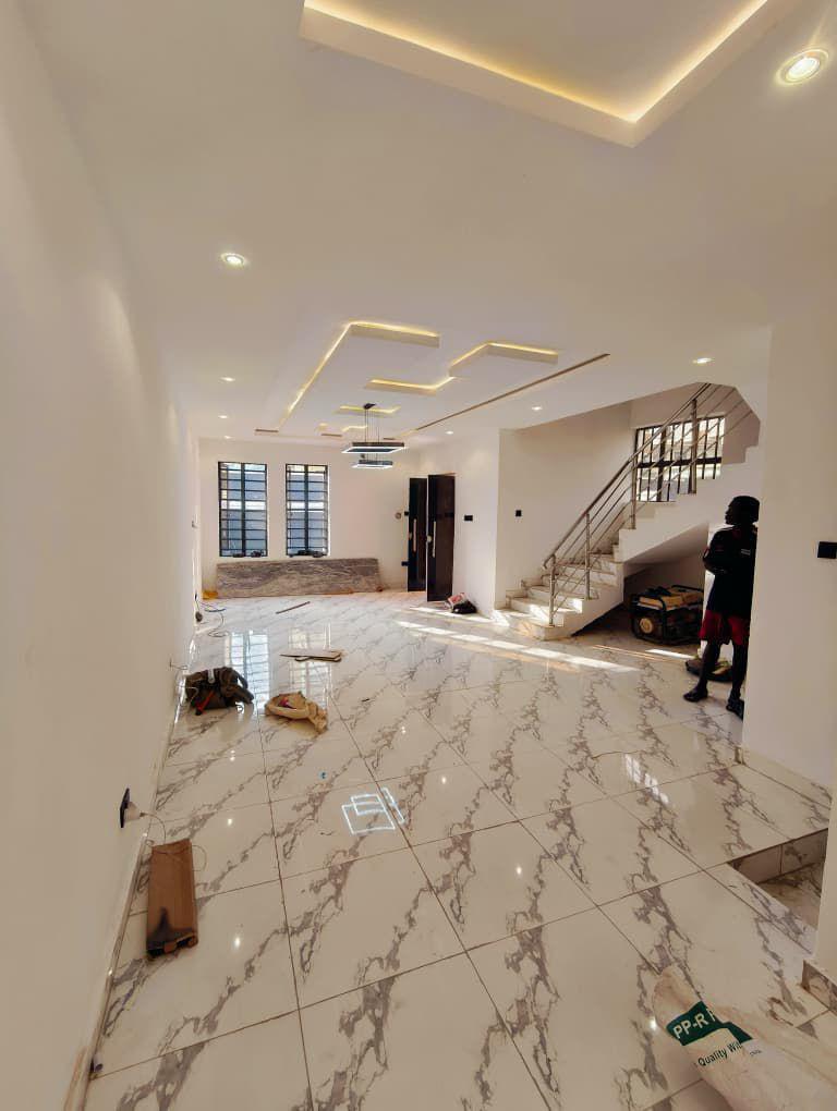 2 Bedroom Apartment for Sale in ikeja GRA, Lagos | ₦140 Million