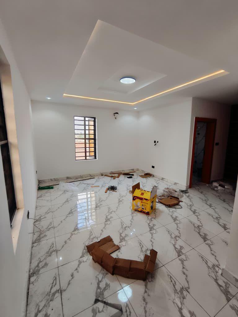 3 Bedroom Flat in Gated Estate for Sale in Ikeja GRA, Lagos | ₦190 Million